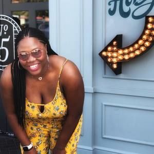 Meet your Posher, Lena